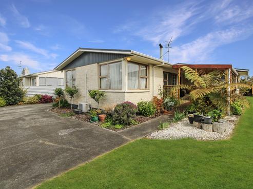 18 Johnston Street, Foxton