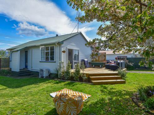 33 Wyndham Street, Carterton
