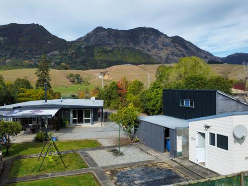 513 Abel Tasman Drive, Takaka