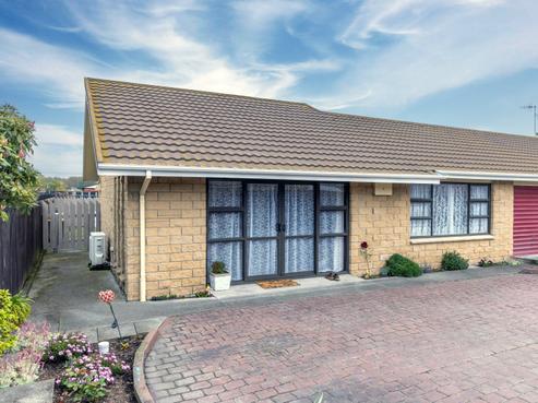1/207 King Street, Temuka
