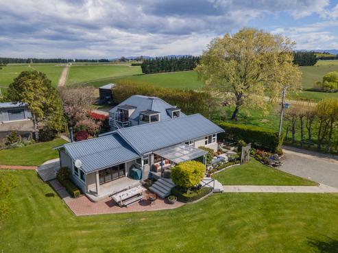 9 Barton Road, Fairview