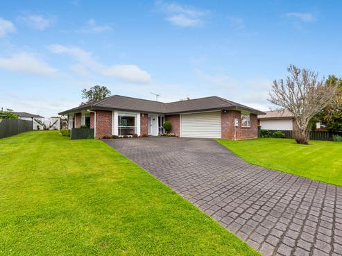 166 Queen Street, Waiuku