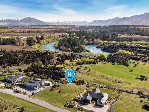 16 Jackson Rise, Luggate