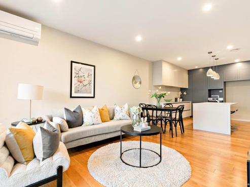 2/69 Lake Road, Devonport