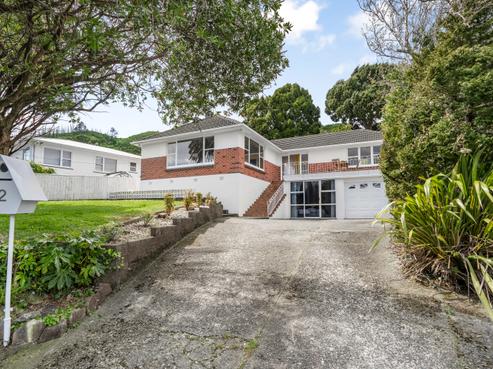2 Isabel Grove, Wainuiomata