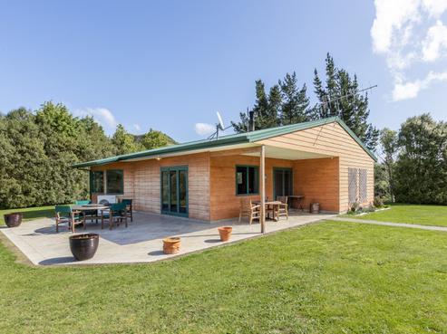 222 Mackenzie Road, Havelock North
