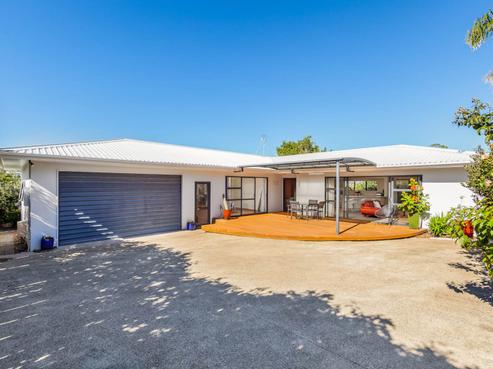 939B Whangaparaoa Road, Manly