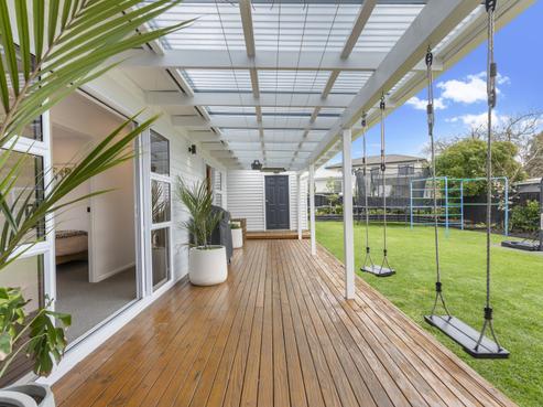 4 Bayside Avenue, Te Atatu Peninsula