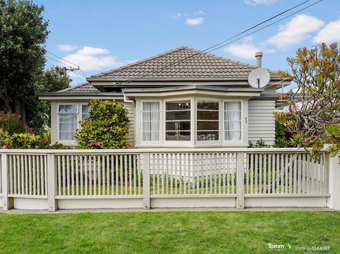 1 Izard Road, Khandallah