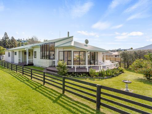 111 Moana Anu Anu Avenue, Whangamata