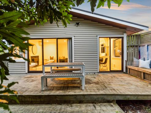 82A Riversdale Road, Avondale