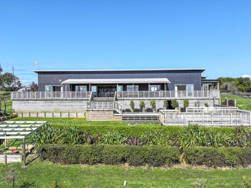 71 Esk Road, Miranda