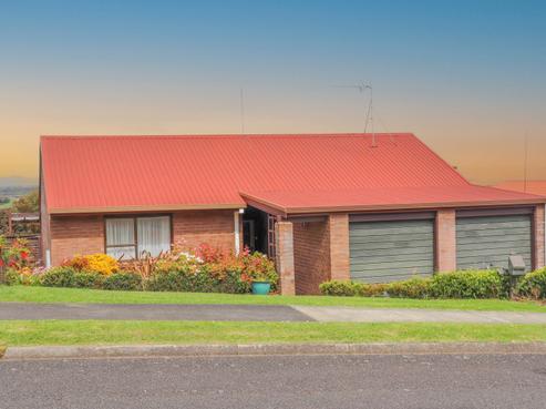 301 Marshall Crescent, Thames