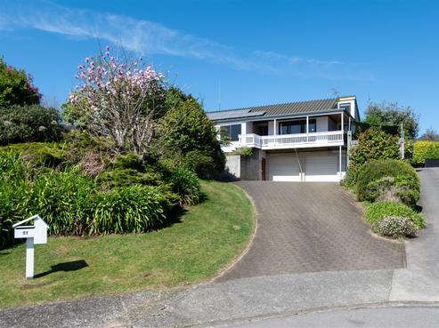 51 Lewis Road, Lynmore