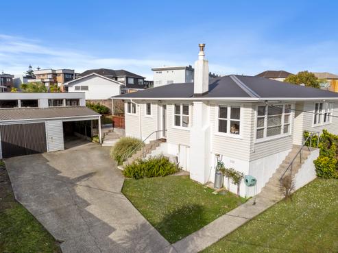 13 Sheehan Road, Te Atatu South