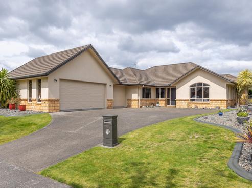 10 Cranmer Close, Rototuna North