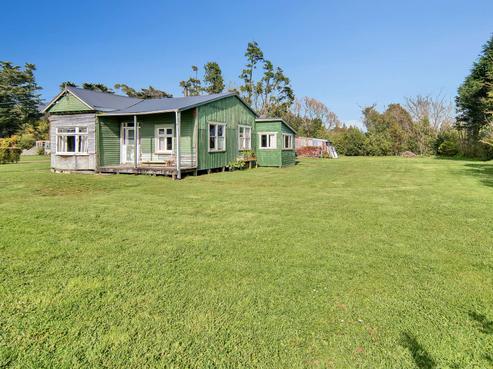 11 Sunderland Street, Waimangaroa