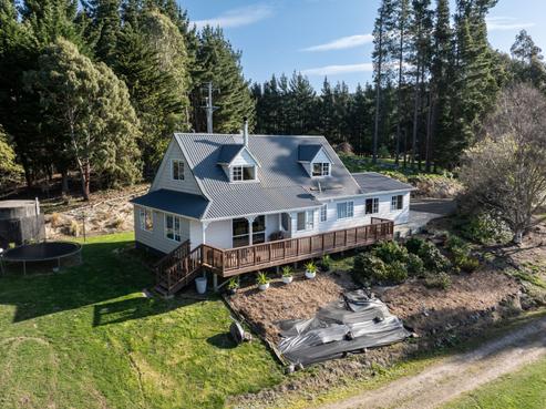 195 Double Hill Road, Waitati