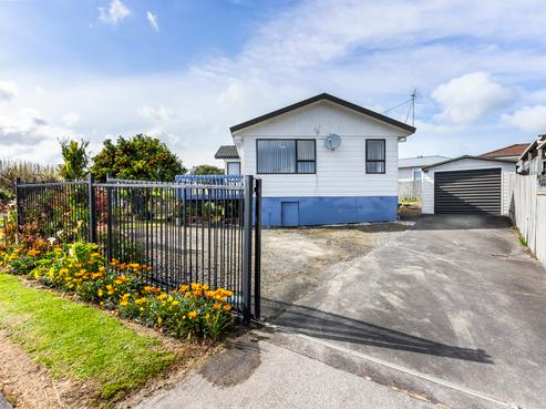 1/8 Silver Creek Road, Weymouth