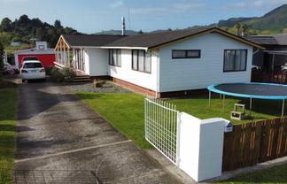 76 Station Road, Paeroa