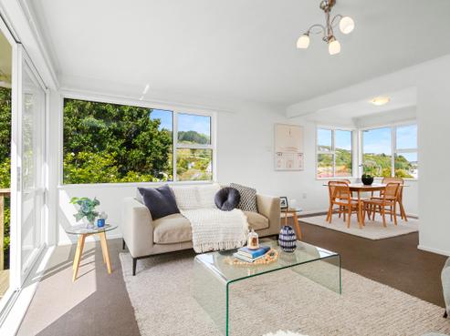 35A Ranui Terrace, Tawa