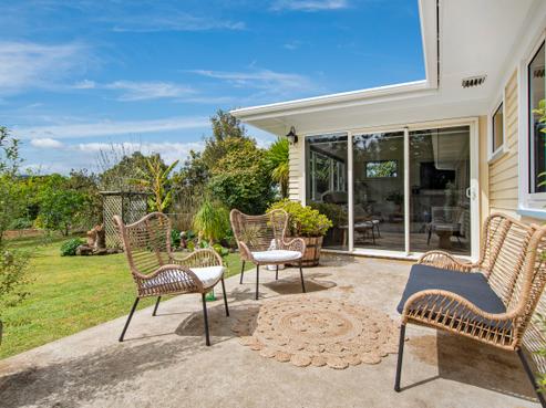1279 State Highway 14, Maungatapere