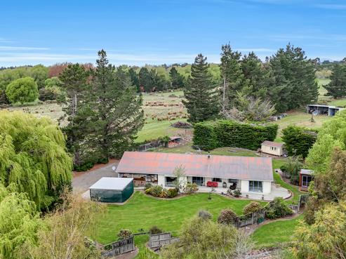 24 Newcombes Road, Amberley