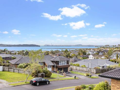 6 Soling Place, West Harbour