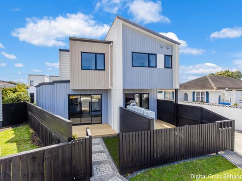 13 Edgerton Road, Te Atatu Peninsula
