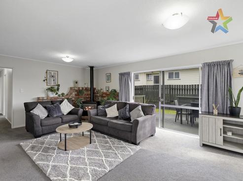 41 Outram Grove, Kelson