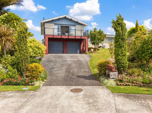 13 Pukekohatu Street, Waitara