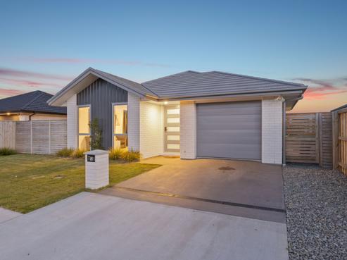 16 Croydon Street, Woodend
