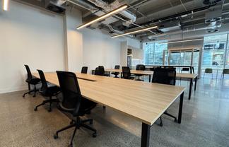 8 Tangihua Street - Modern Small Office 