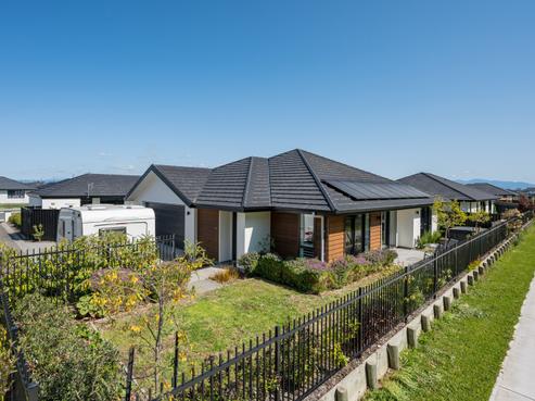 31 Oakdale Grove, Richmond