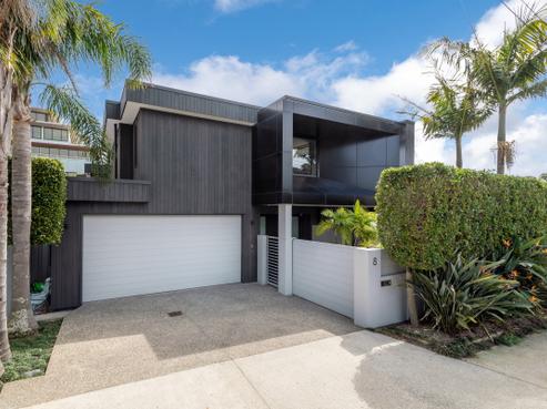 1/8 Blomfield Spa, Takapuna
