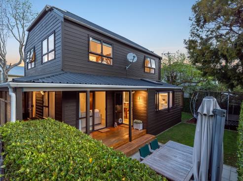 2/3 Eversleigh Road, Belmont