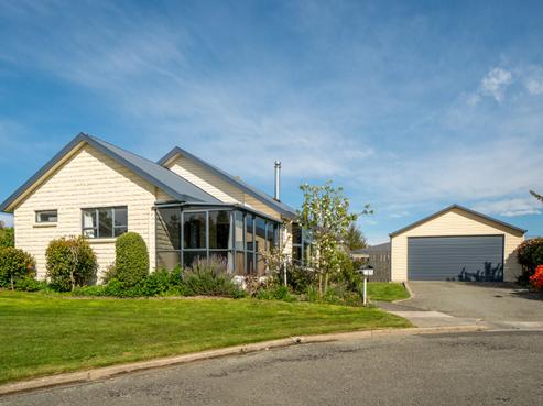 4 Evered Street, Weston