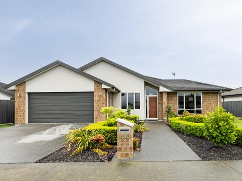 44 Tasman Drive, Poraiti