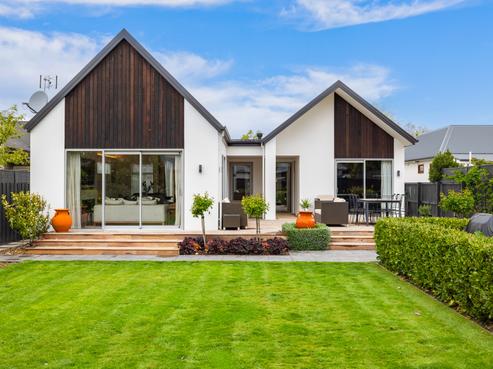 23 Hawkesbury Avenue, Saint Albans