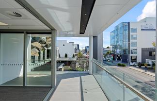 First Class, First-floor Tenancy – Sole Agency