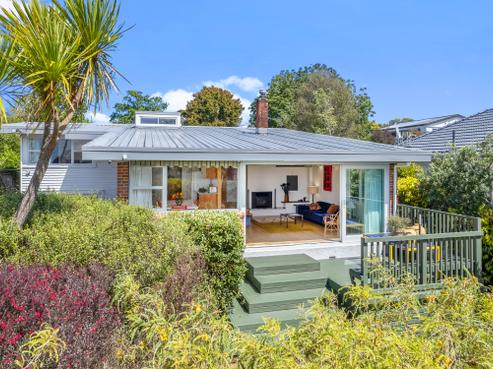 14 Riverview Road, New Lynn