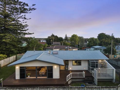 51 Youngs Road, Papakura