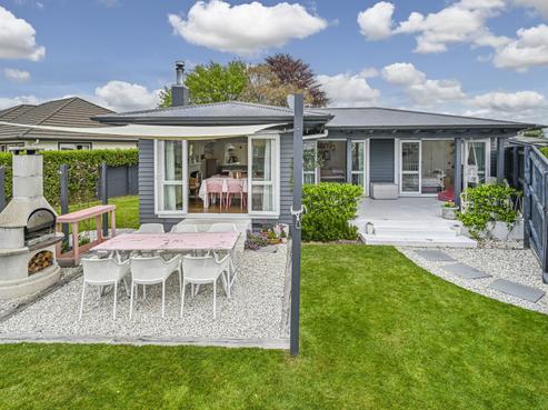 805 Maitland Crescent, Mayfair