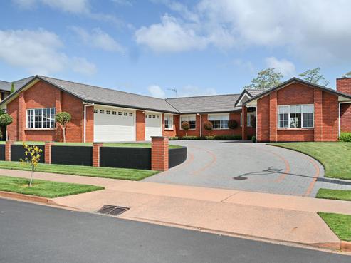 12 Raungawari Drive, Huntington
