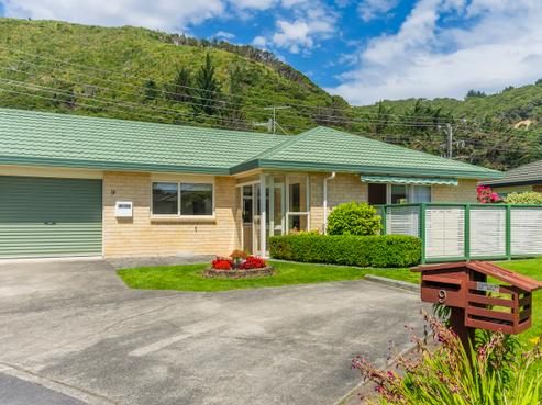 9 Villa Grove, Paraparaumu