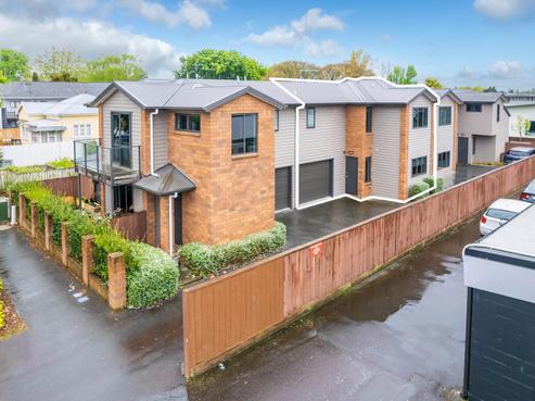 2/30 Willoughby Street, Whitiora