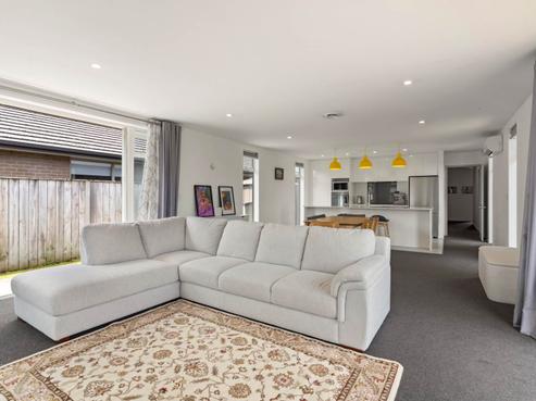 20 Lamborn Drive, Papakura