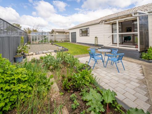 2/64 Fergusson Street, Stoke