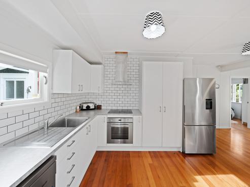 13 Kennedy Road, Surfdale