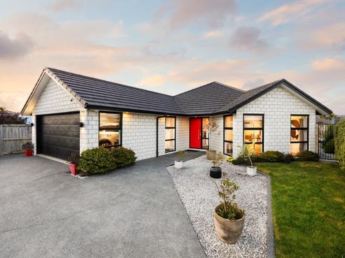 18 Teatree Close, Huntington